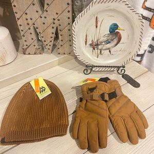 NWT All in Motion matching Beanie and Gloves set - YOUTH